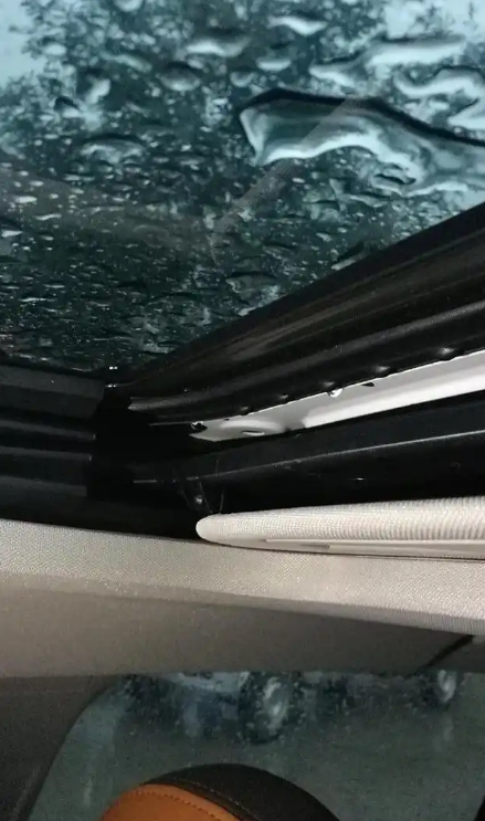 天窗漏水